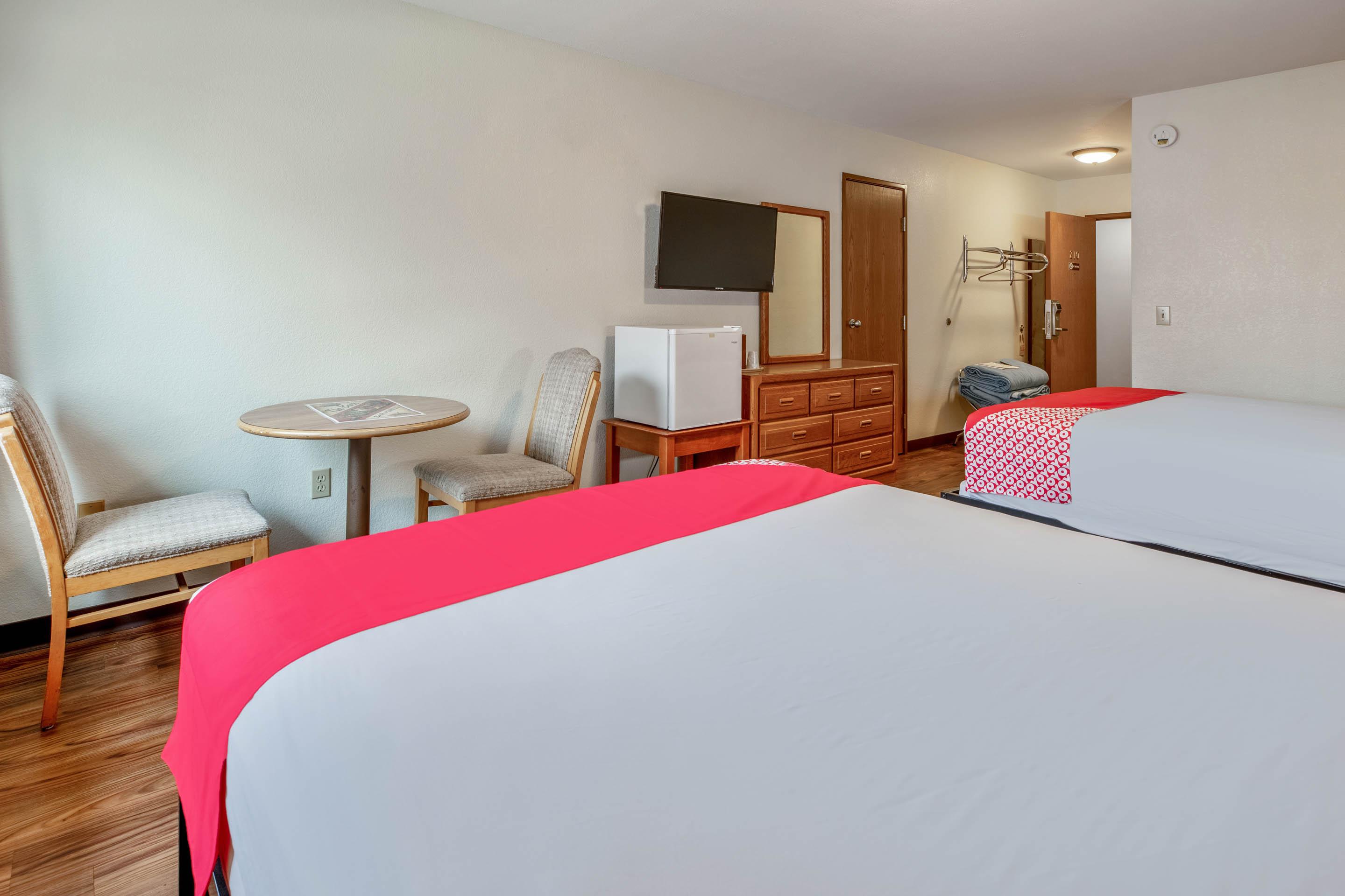 Oyo Hotel Chesaning Route 52 & Hwy 57 Exterior foto